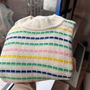 Cropped Molli wool sweater in spring colors pink, green, blue